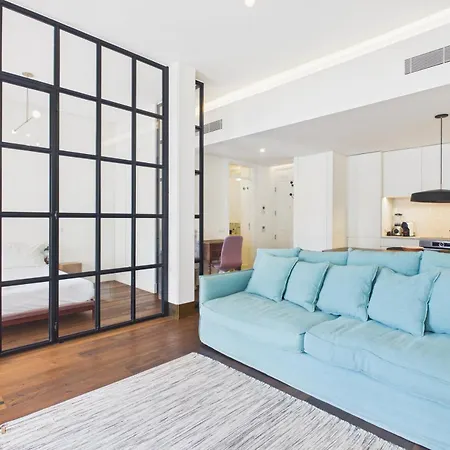 Mouraria Flat - Pool, Gym, Parking, Elevator & A/c | By Airnest Лиссабон