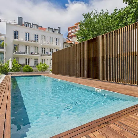 Mouraria Flat - Pool, Gym, Parking, Elevator & A/c | By Airnest