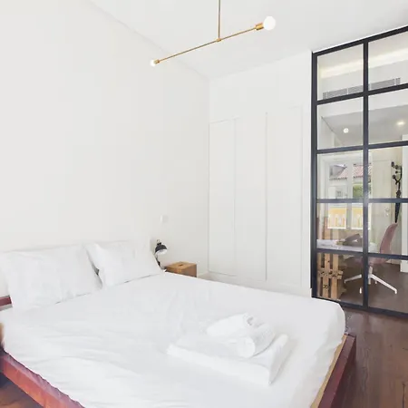 Mouraria Flat - Pool, Gym, Parking, Elevator & A/c | By Airnest
